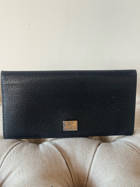 Salvatore Ferragamo Handbags - Vintage Salvatore Ferragamo Grained Leather Continental Wallet • Nero